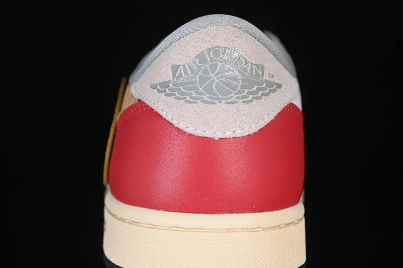 All Categories Air Jordan Jordan Series Basketball Shoes Air Jordan 1 Low High-end Customized Low-top Sneakers Travis Scott x Air Jordan 1 Low OG AJ1 Joe 1 Joint Overhook